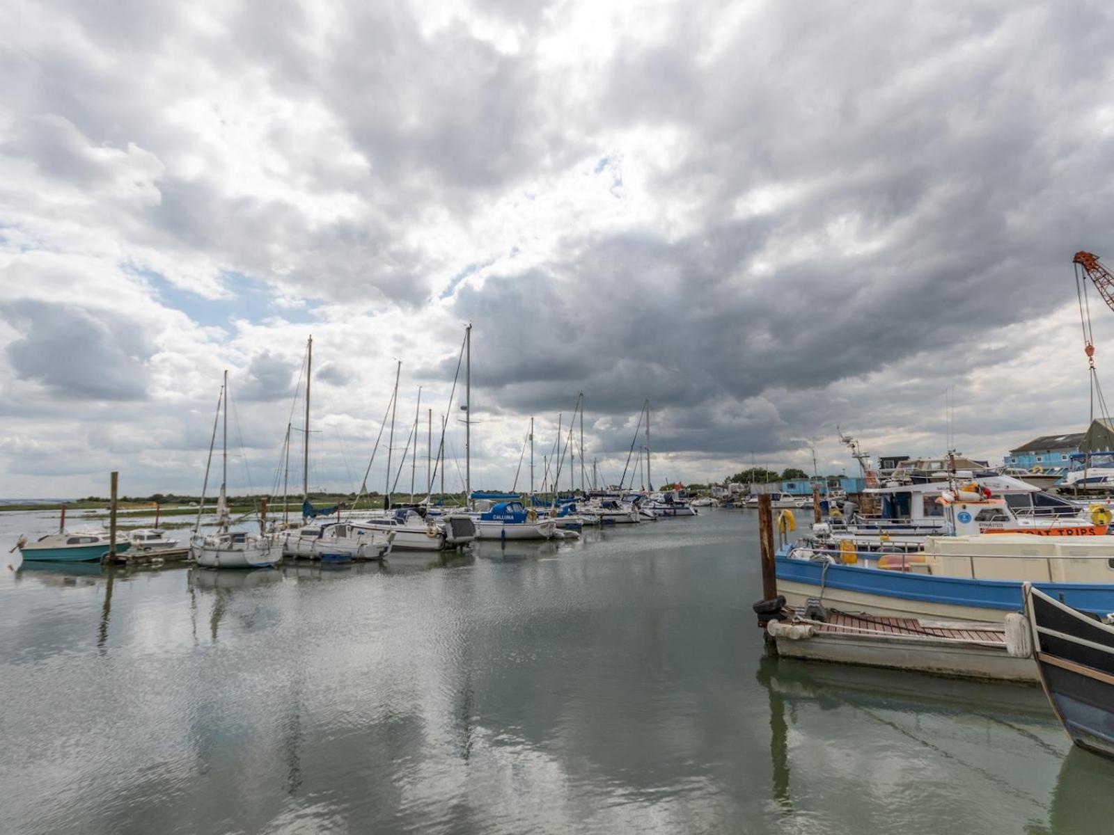 Pass The Keys The Pontoon Villa Southend-on-Sea Exterior photo